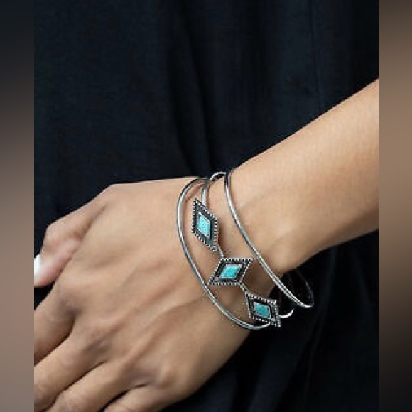 NEW Turquoise & Silver Jewelry 3 Piece Set - Picture 6 of 7